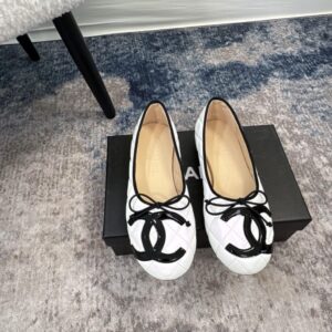Alternative view of Chanel Cambon Ballet Flats White